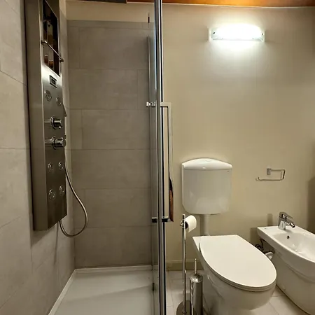 Piazza San Giacomo - Elegant אודינה